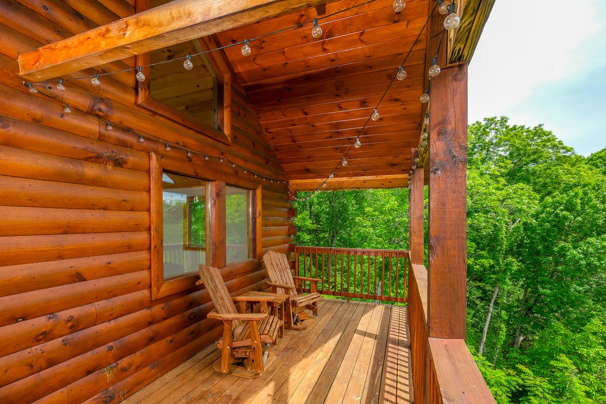 Smokey's Hideaway 