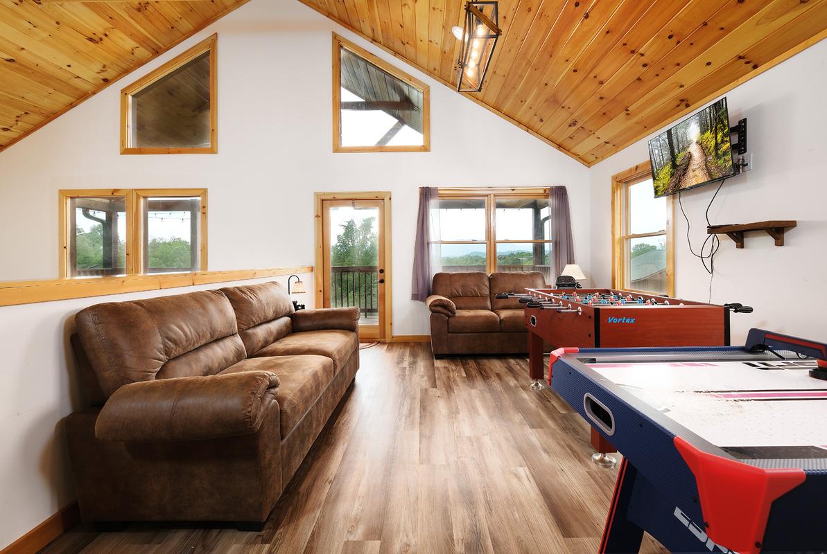 Smokey's Hideaway 