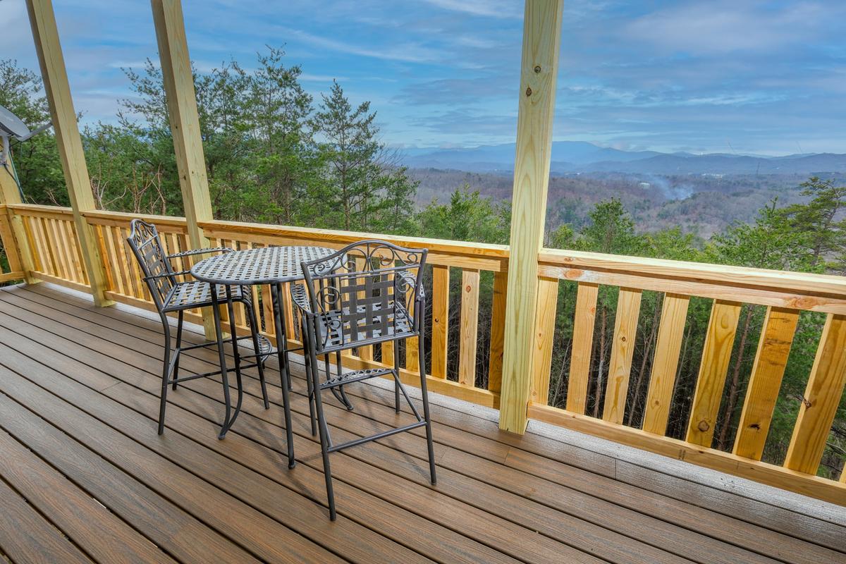 Peaceful View Cabin