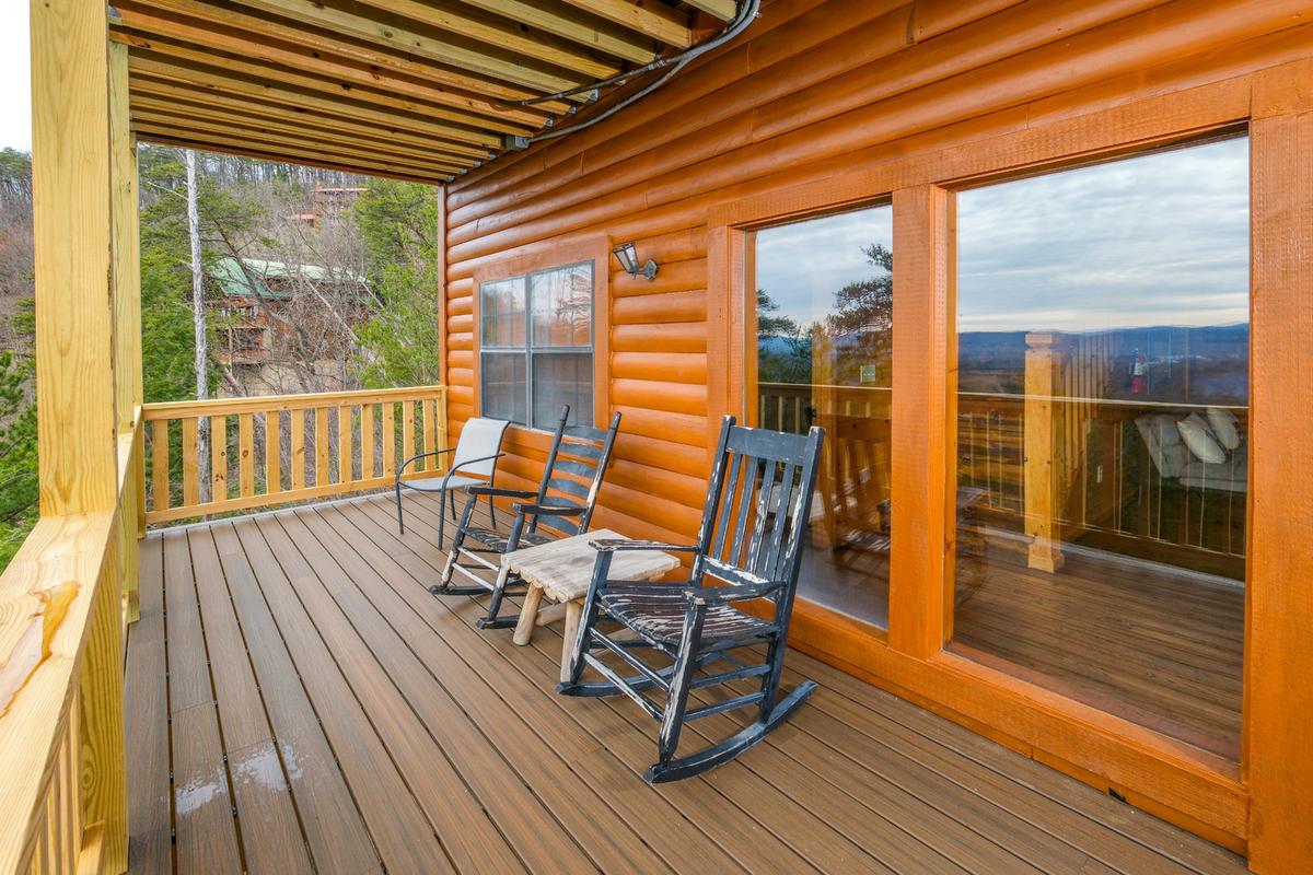 Peaceful View Cabin
