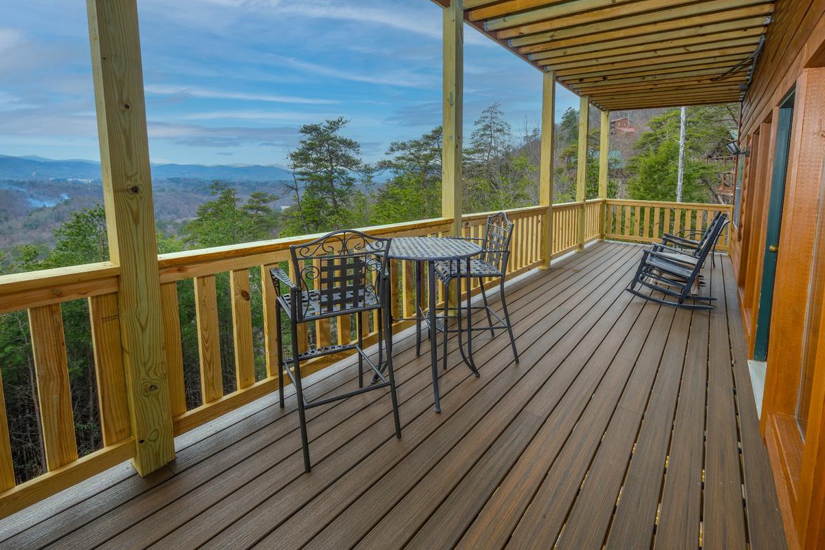 Peaceful View Cabin