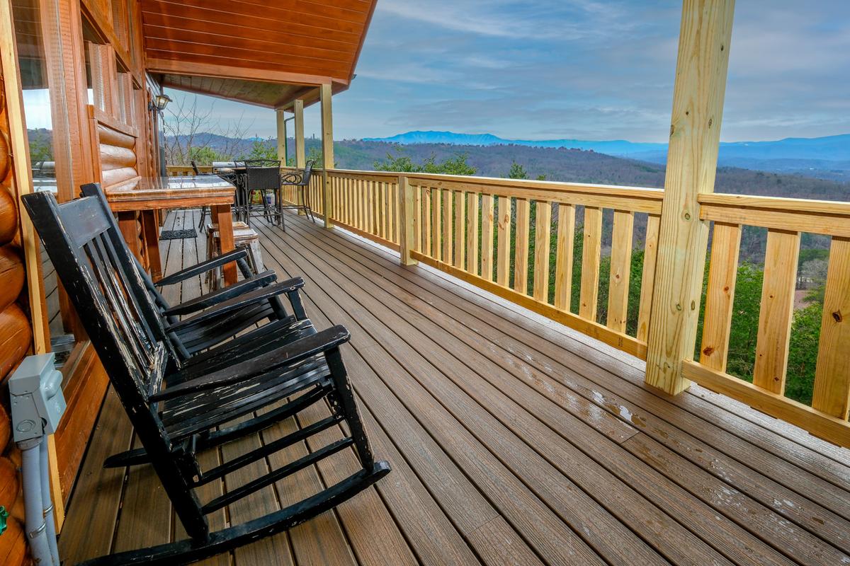 Peaceful View Cabin
