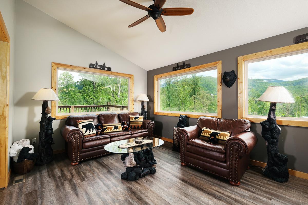 Honey Bear Lodge