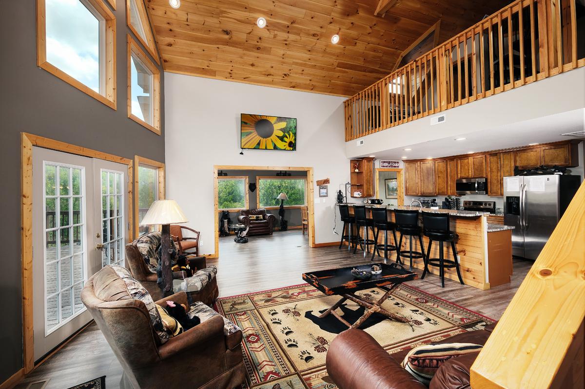 Honey Bear Lodge