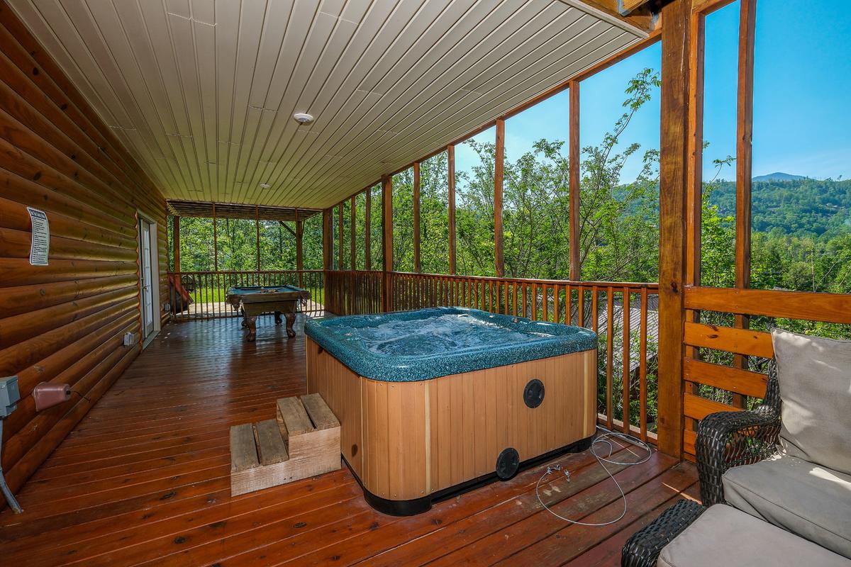 Honey Bear Lodge
