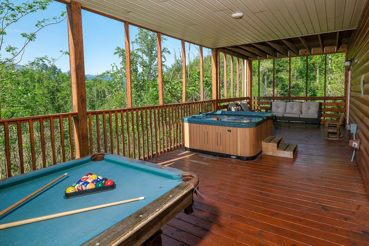 Honey Bear Lodge
