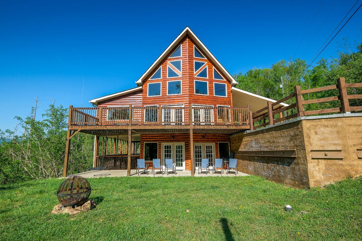Honey Bear Lodge