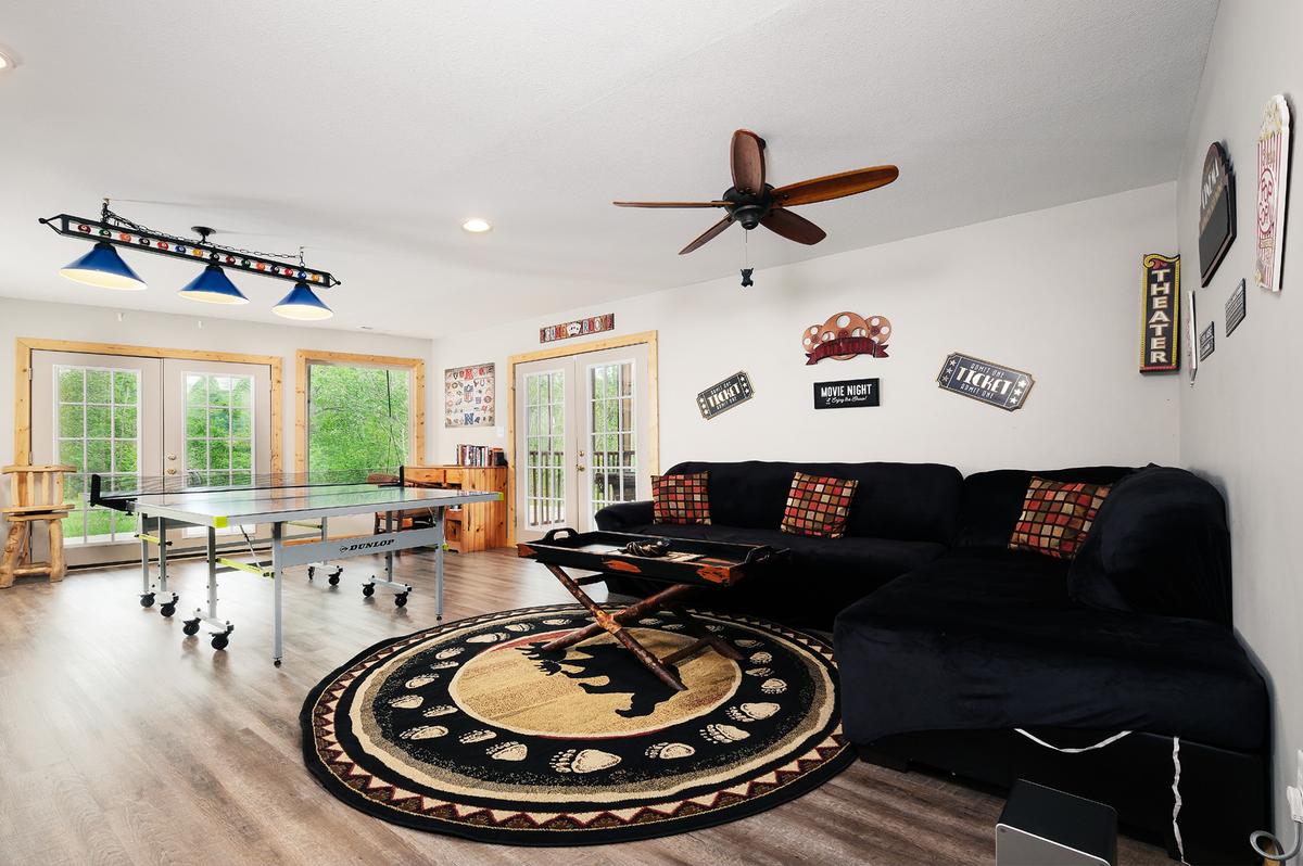 Honey Bear Lodge