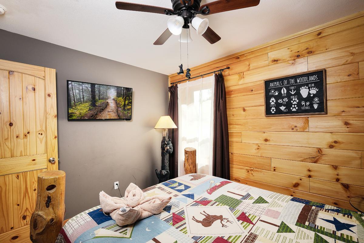 Honey Bear Lodge