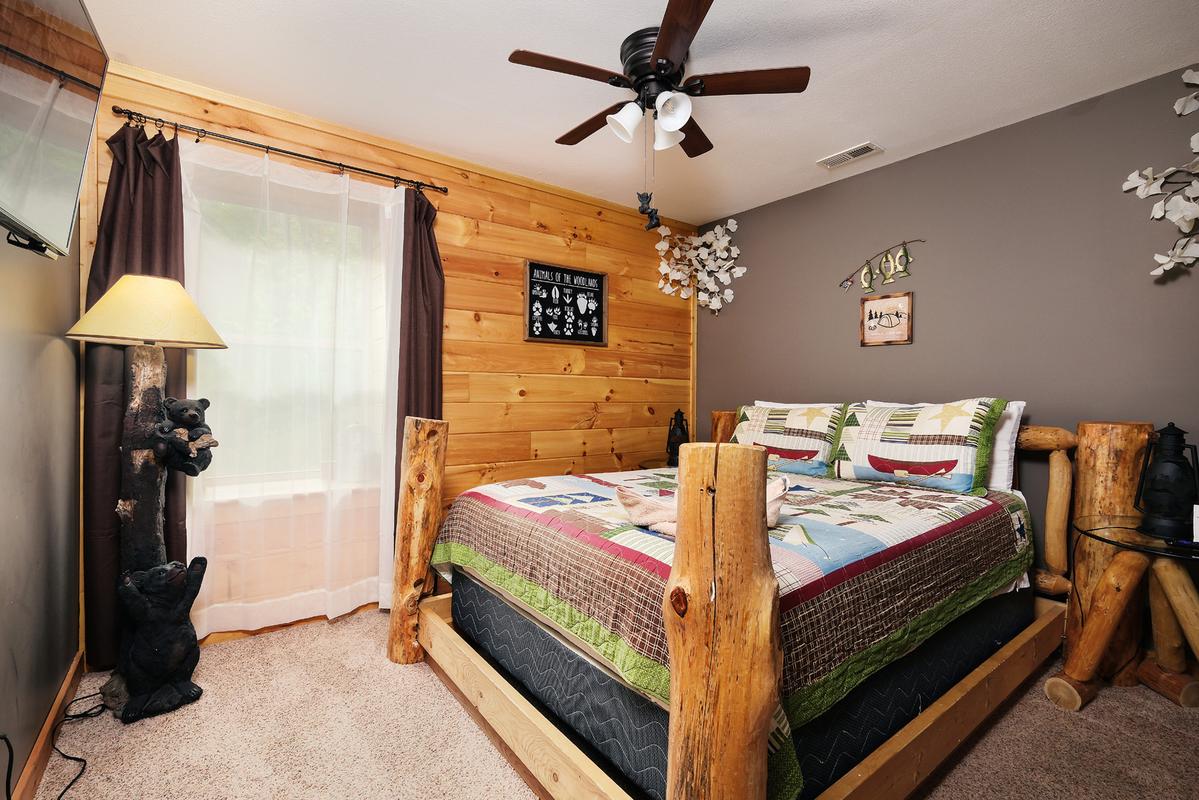 Honey Bear Lodge