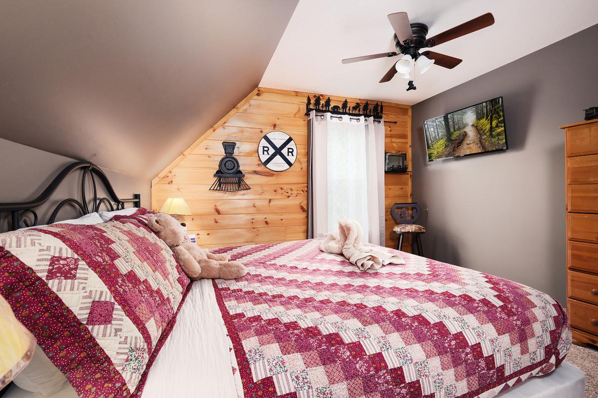 Honey Bear Lodge