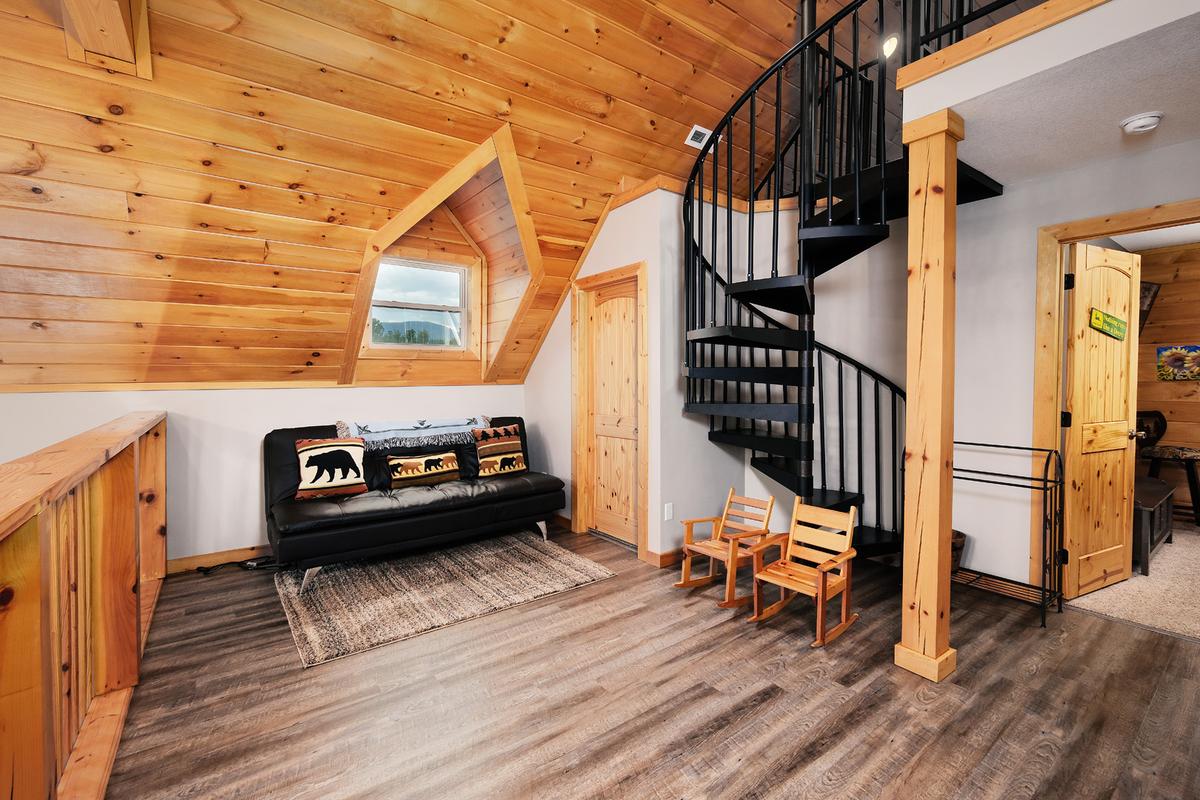 Honey Bear Lodge