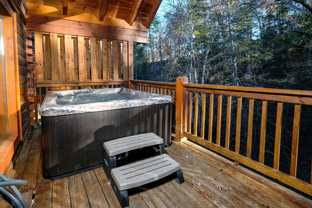 Creekside Delight | Photo 60