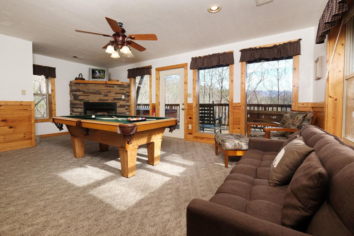 Happy Daze In The Valley 