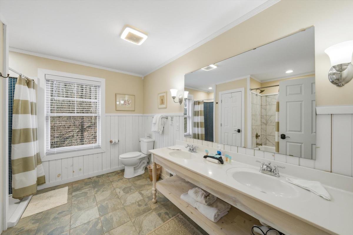 Hummingbird Hideaway