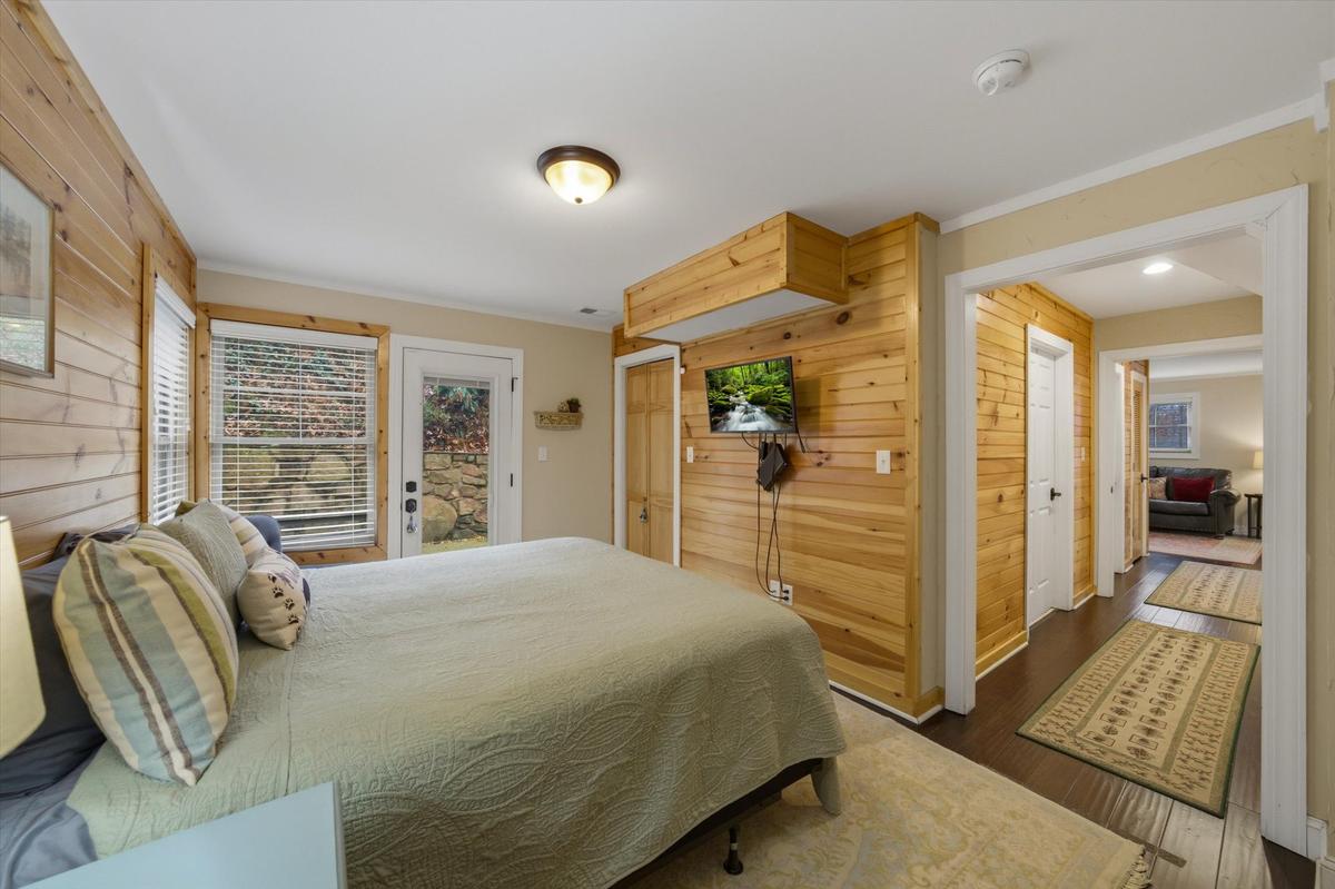 Hummingbird Hideaway