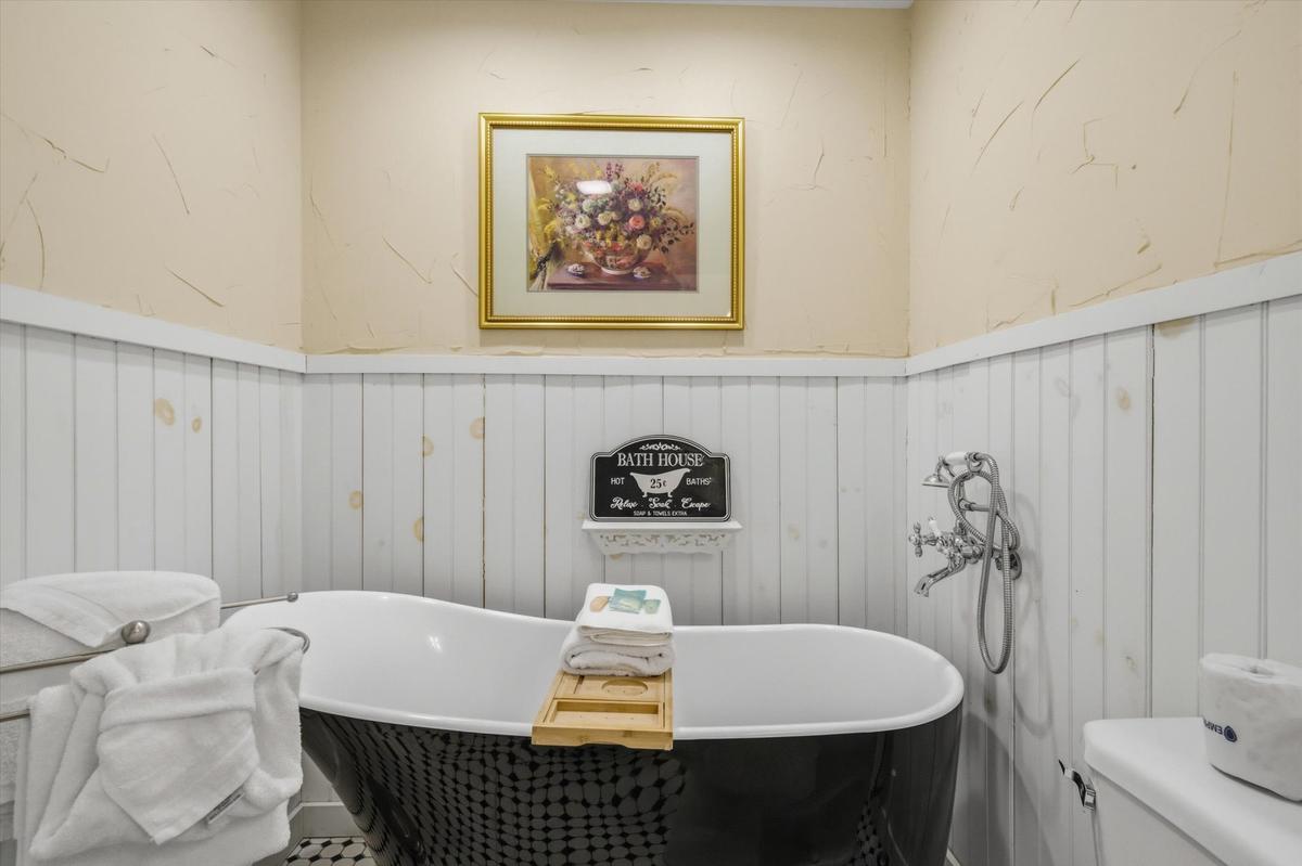 Hummingbird Hideaway