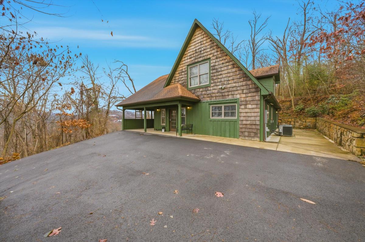 Hummingbird Hideaway