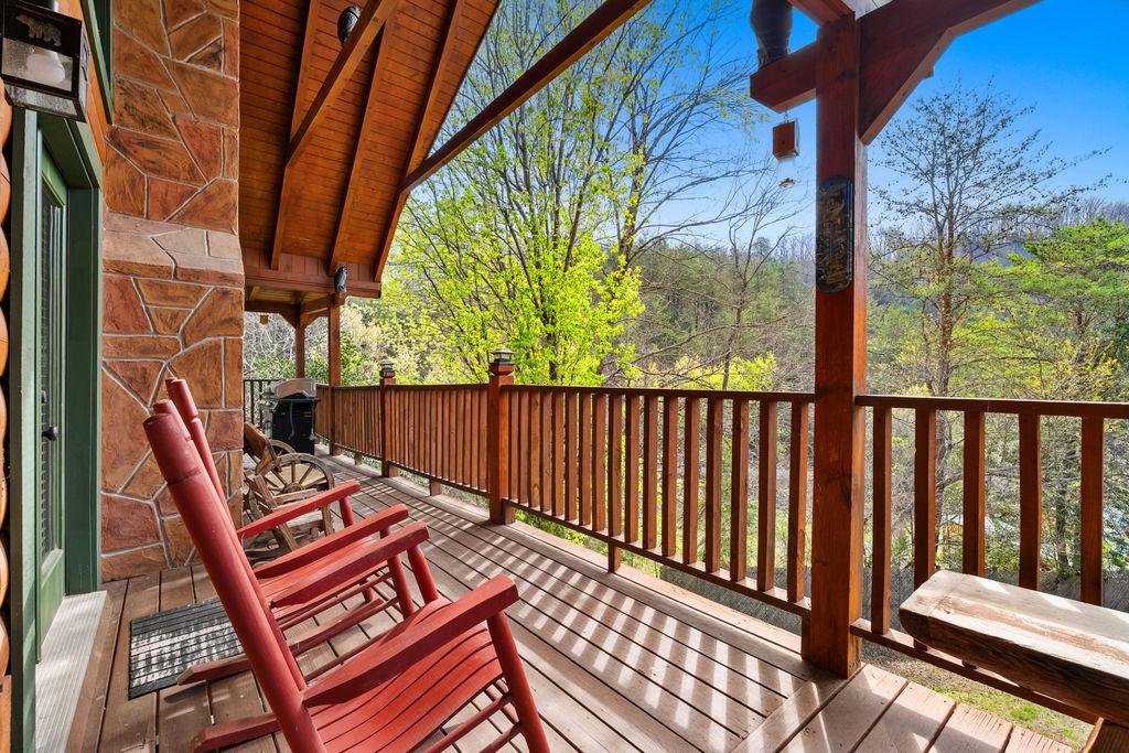 Bear's Den | Photo 38