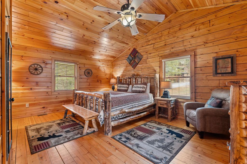 Bear's Den | Photo 15