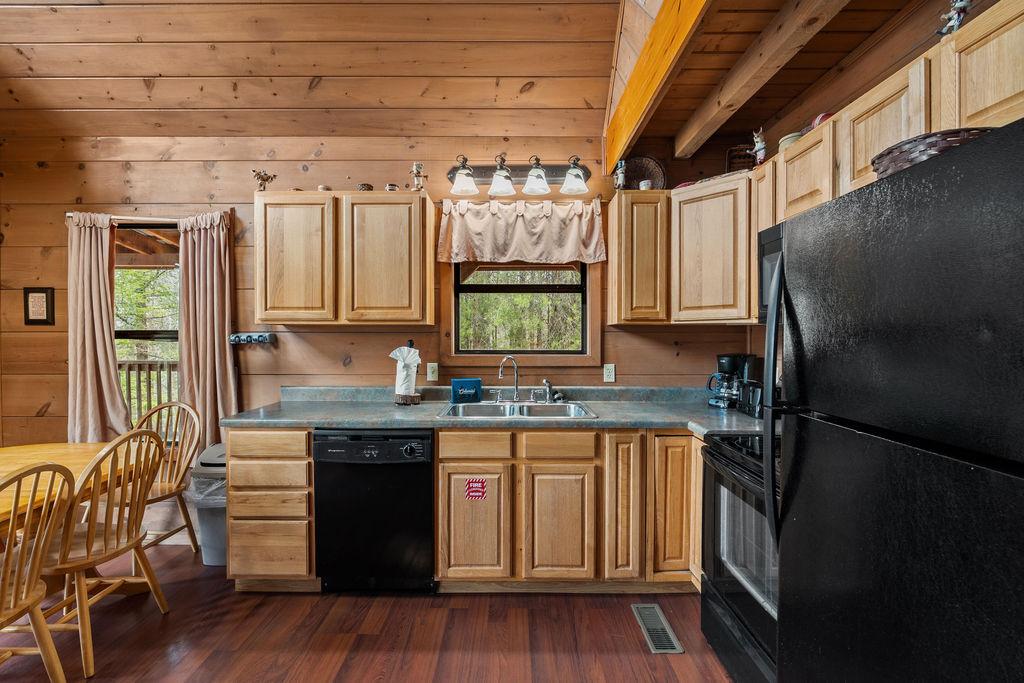 At Trail's End | Photo 9