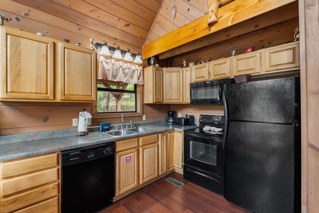 At Trail's End | Photo 10