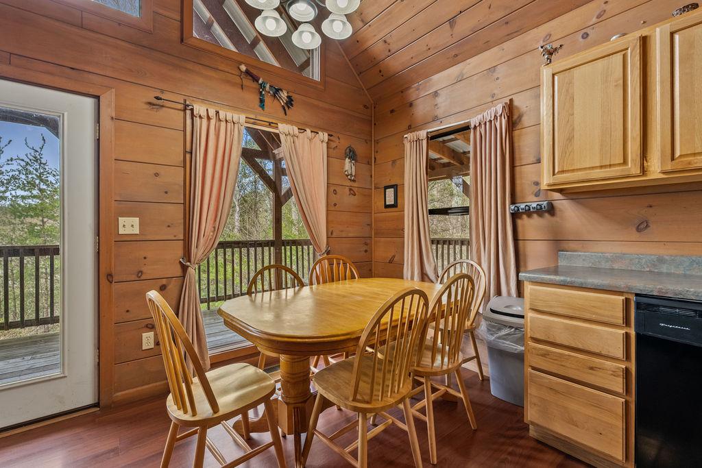 At Trail's End | Photo 11