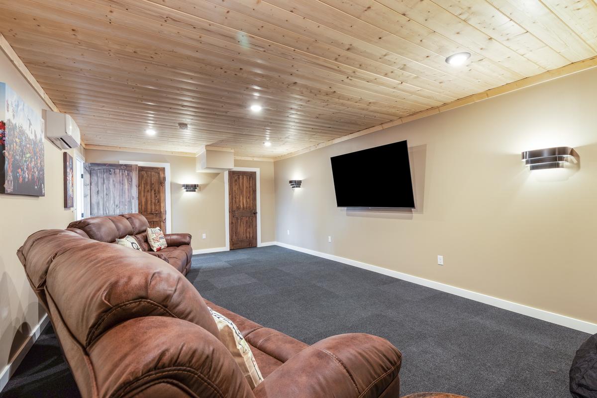 Creation on Display | Photo 60