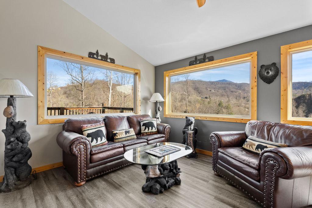 Honey Bear Lodge | Photo 14