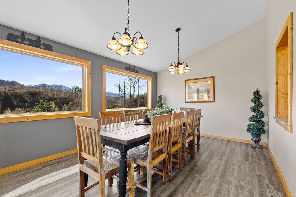 Honey Bear Lodge | Photo 12