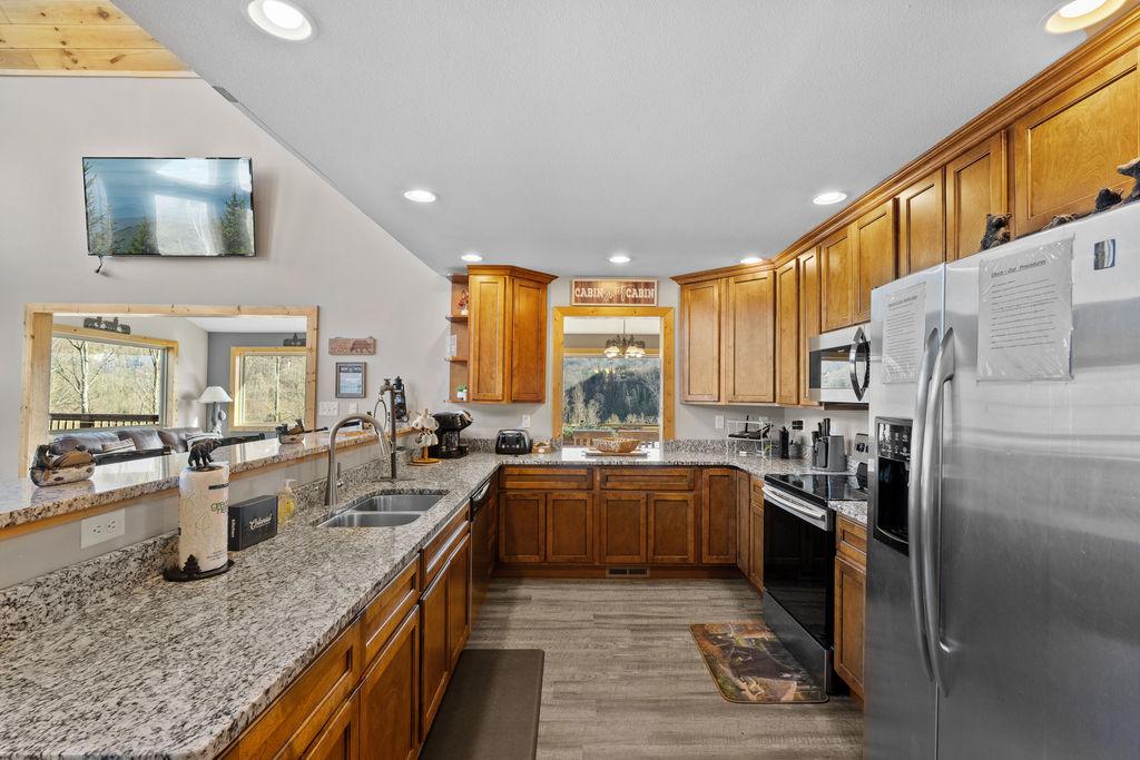 Honey Bear Lodge | Photo 9