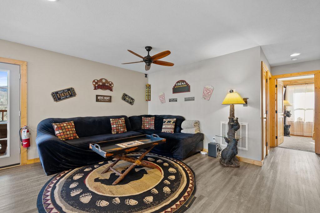 Honey Bear Lodge | Photo 43