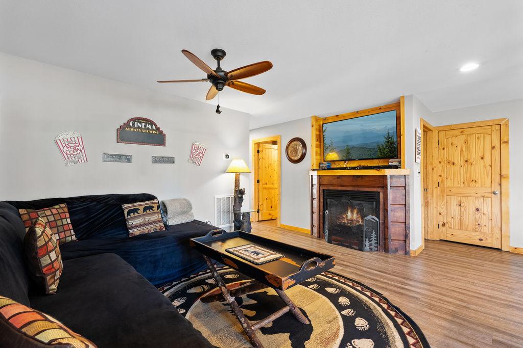 Honey Bear Lodge | Photo 42