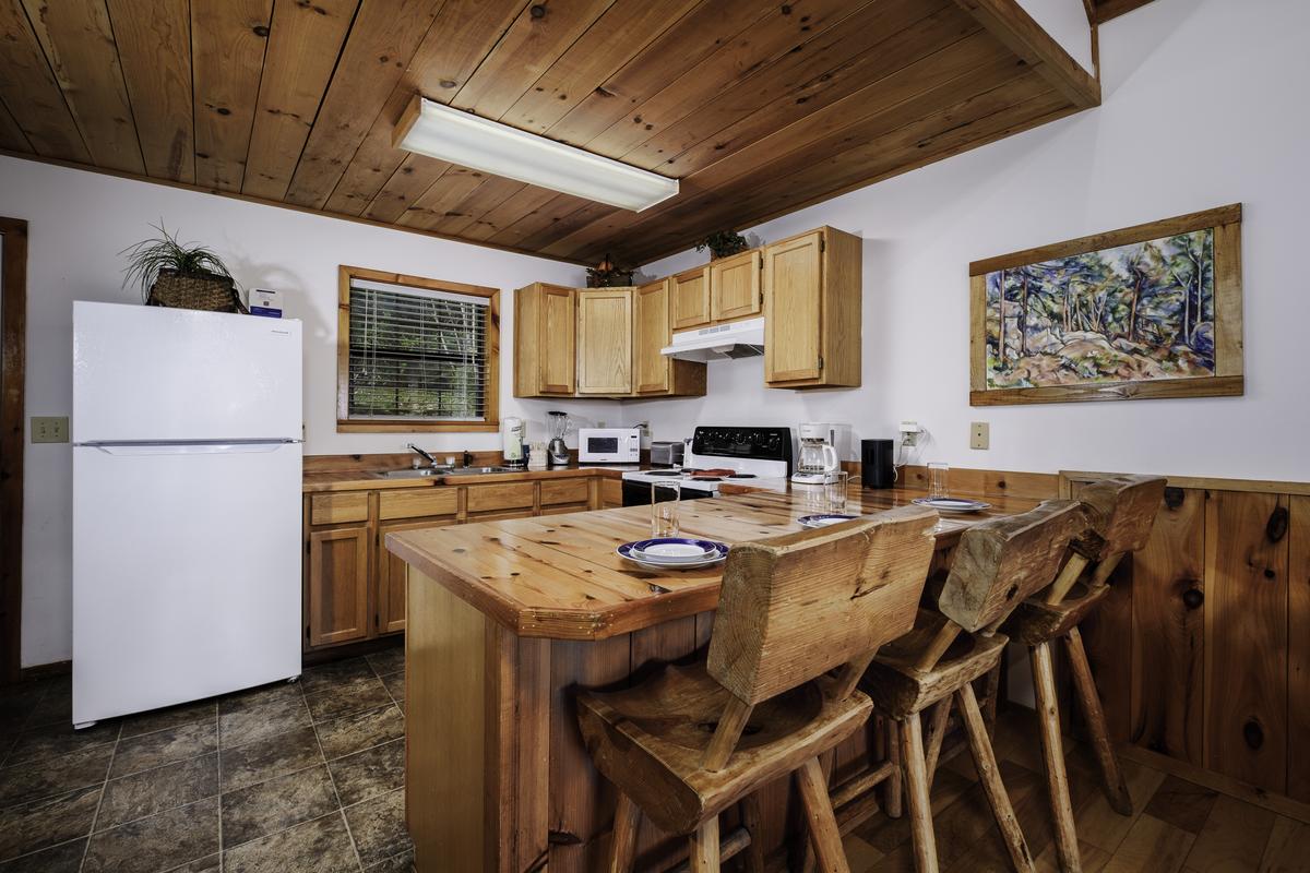 A Mountain Hideaway | Photo 16