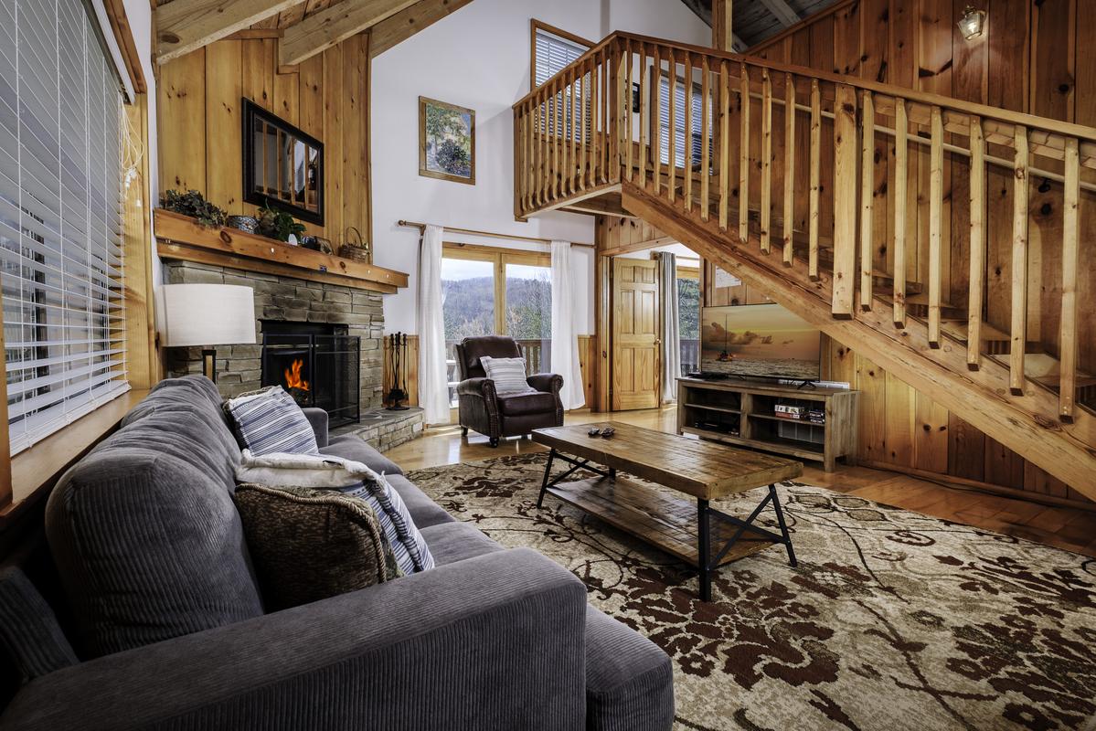 A Mountain Hideaway | Photo 6