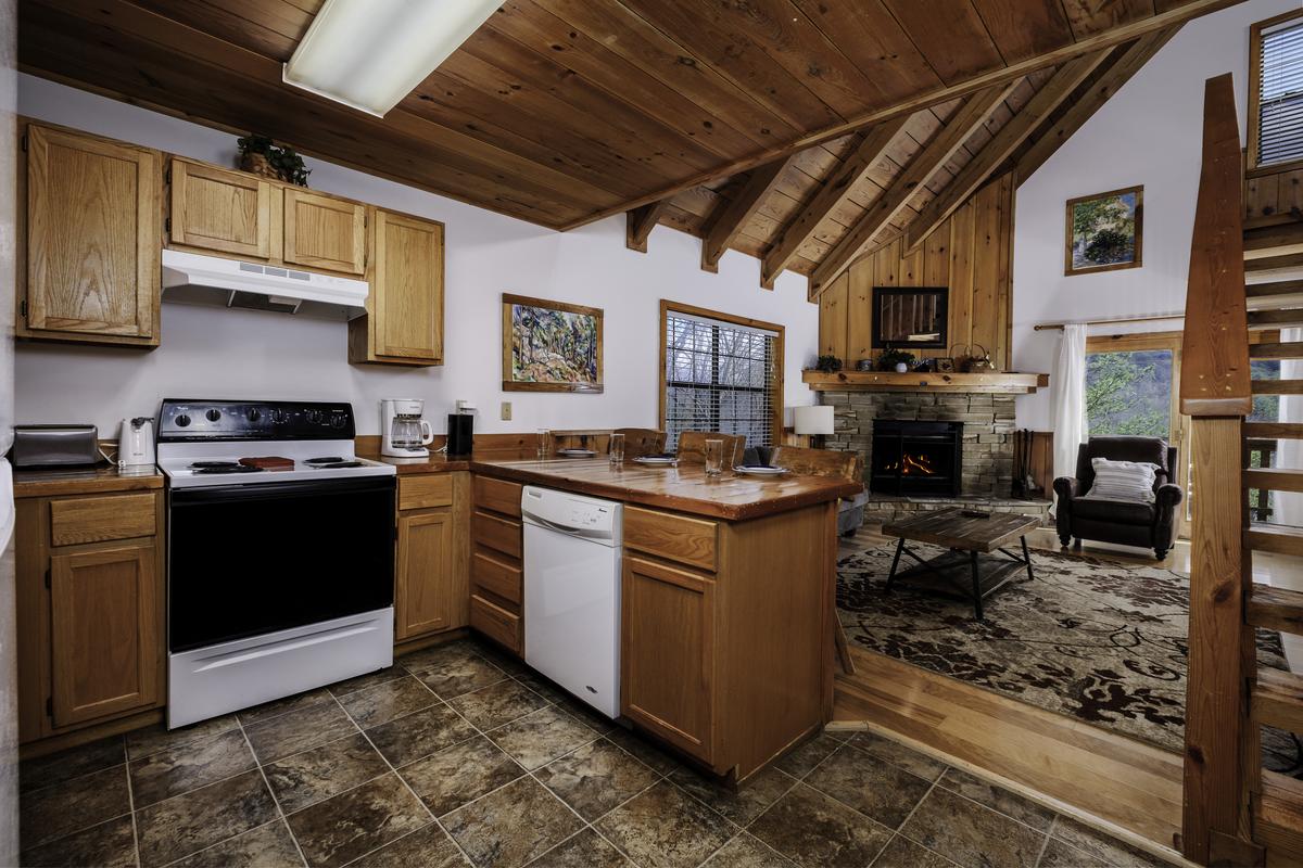 A Mountain Hideaway | Photo 12