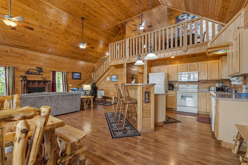 Cabin T | Photo 11
