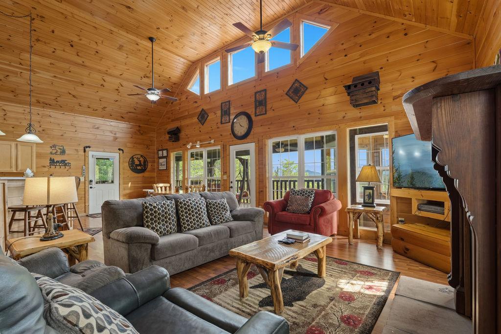Cabin T | Photo 6