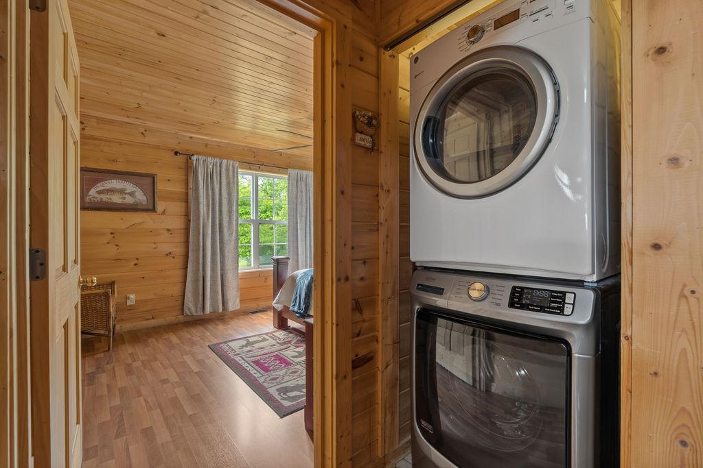 Cabin T | Photo 37