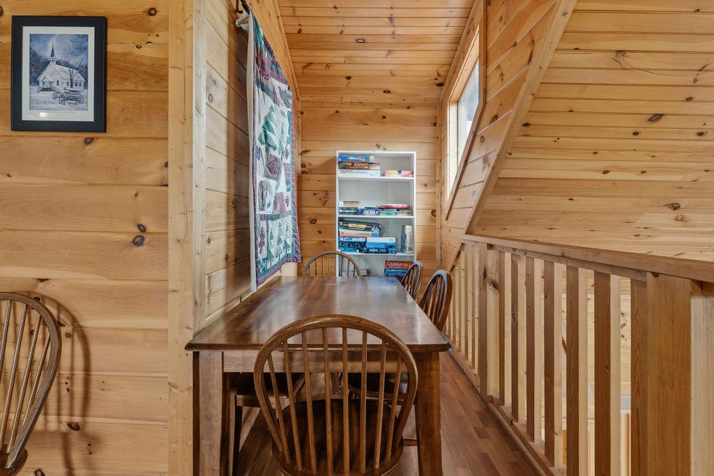 Cabin T | Photo 32