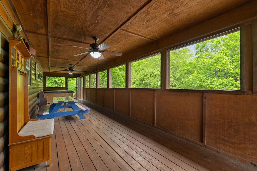 Cabin T | Photo 41
