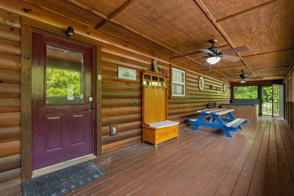 Cabin T | Photo 42