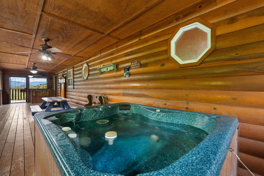 Cabin T | Photo 38