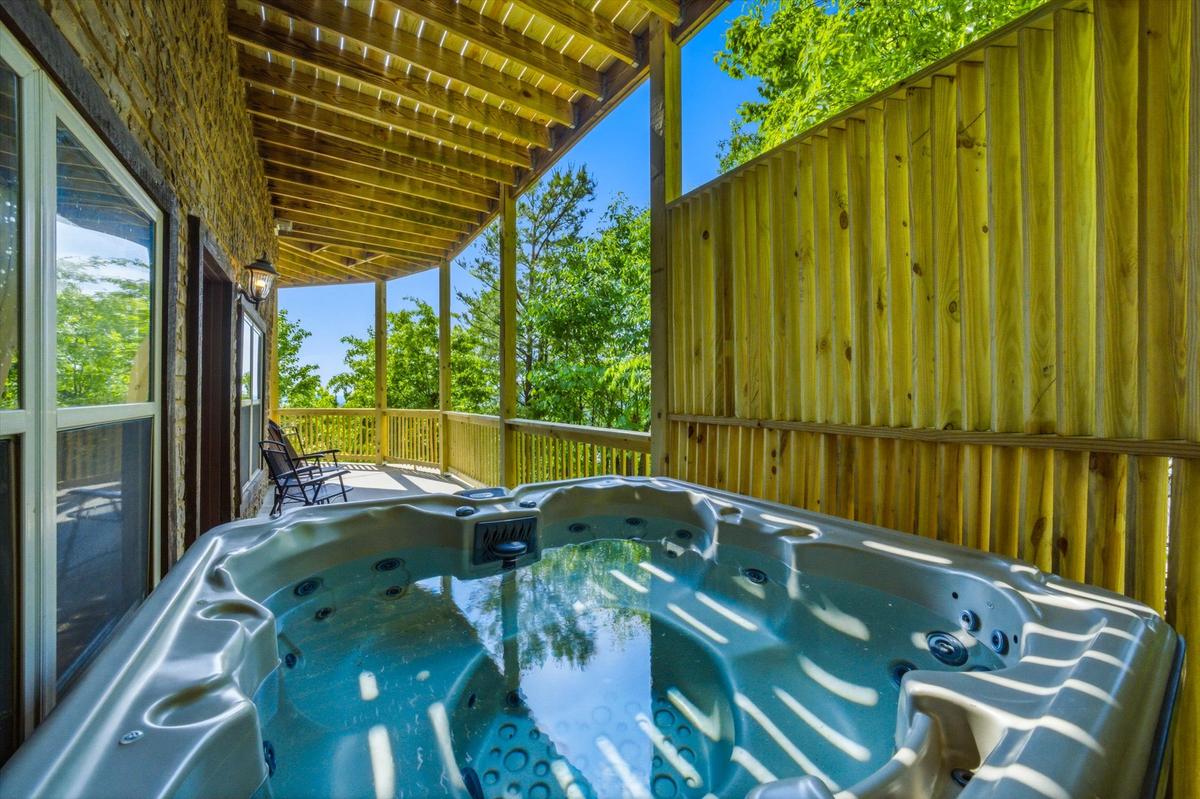 Evergreen Majesty Lodge | Photo 3