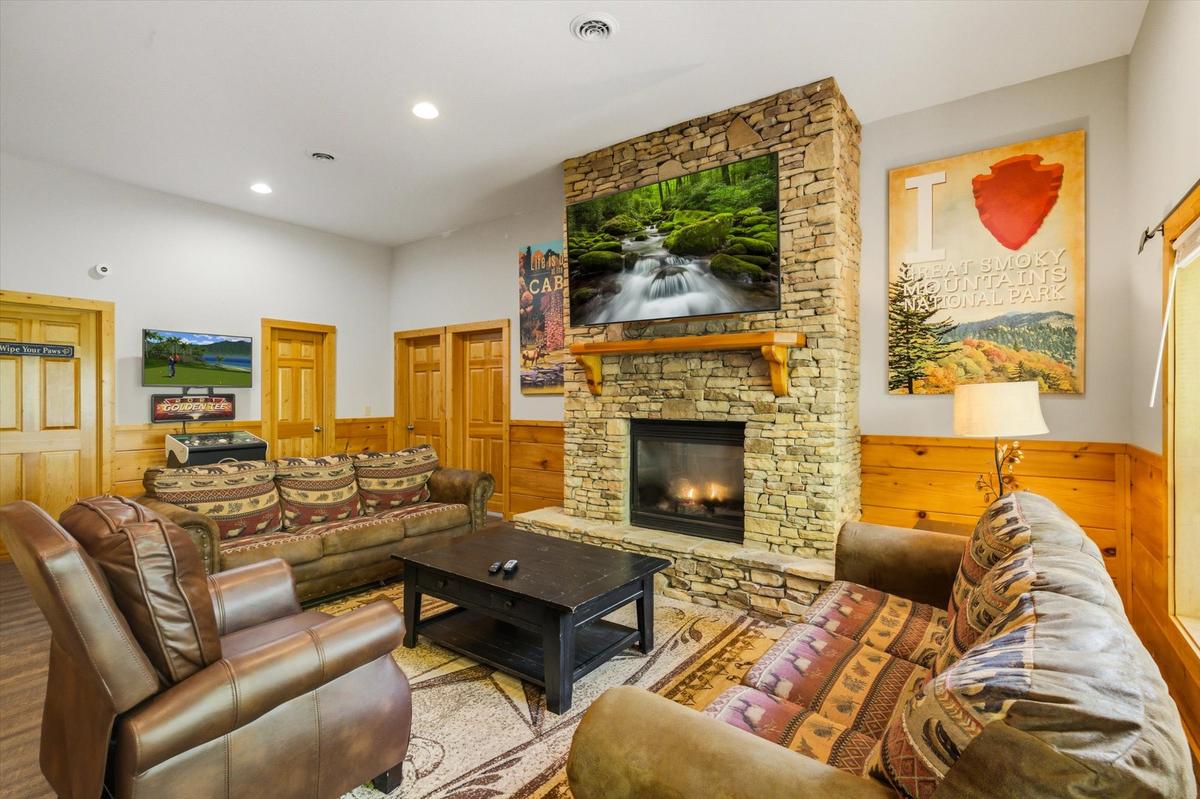 Evergreen Majesty Lodge | Photo 41