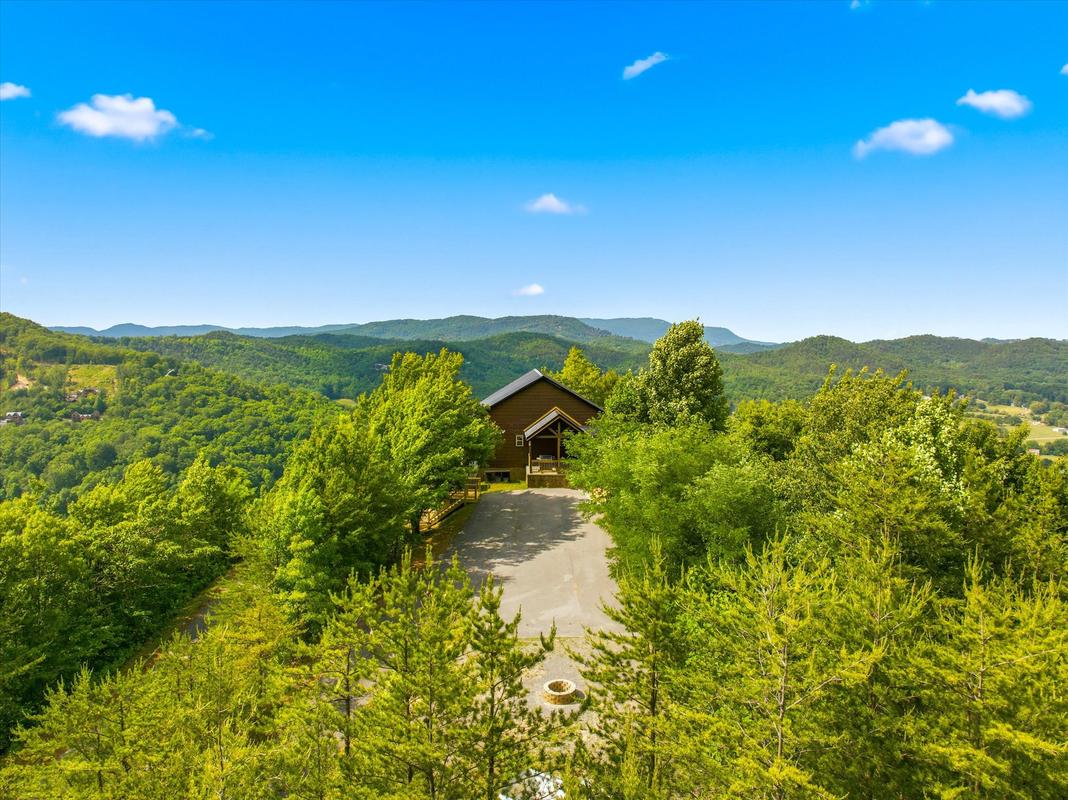Evergreen Majesty Lodge | Photo 62