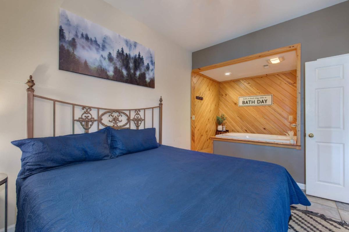 Gatlinburg Movie Mansion | Photo 21