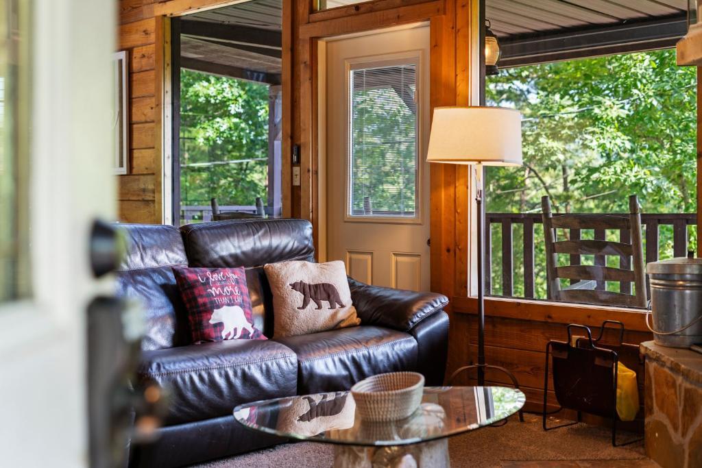 Ridge Retreat | Photo 7