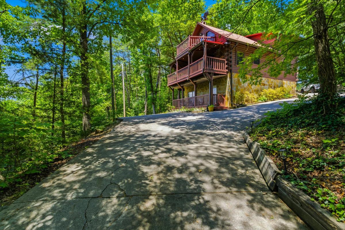 Ridge Retreat | Photo 37