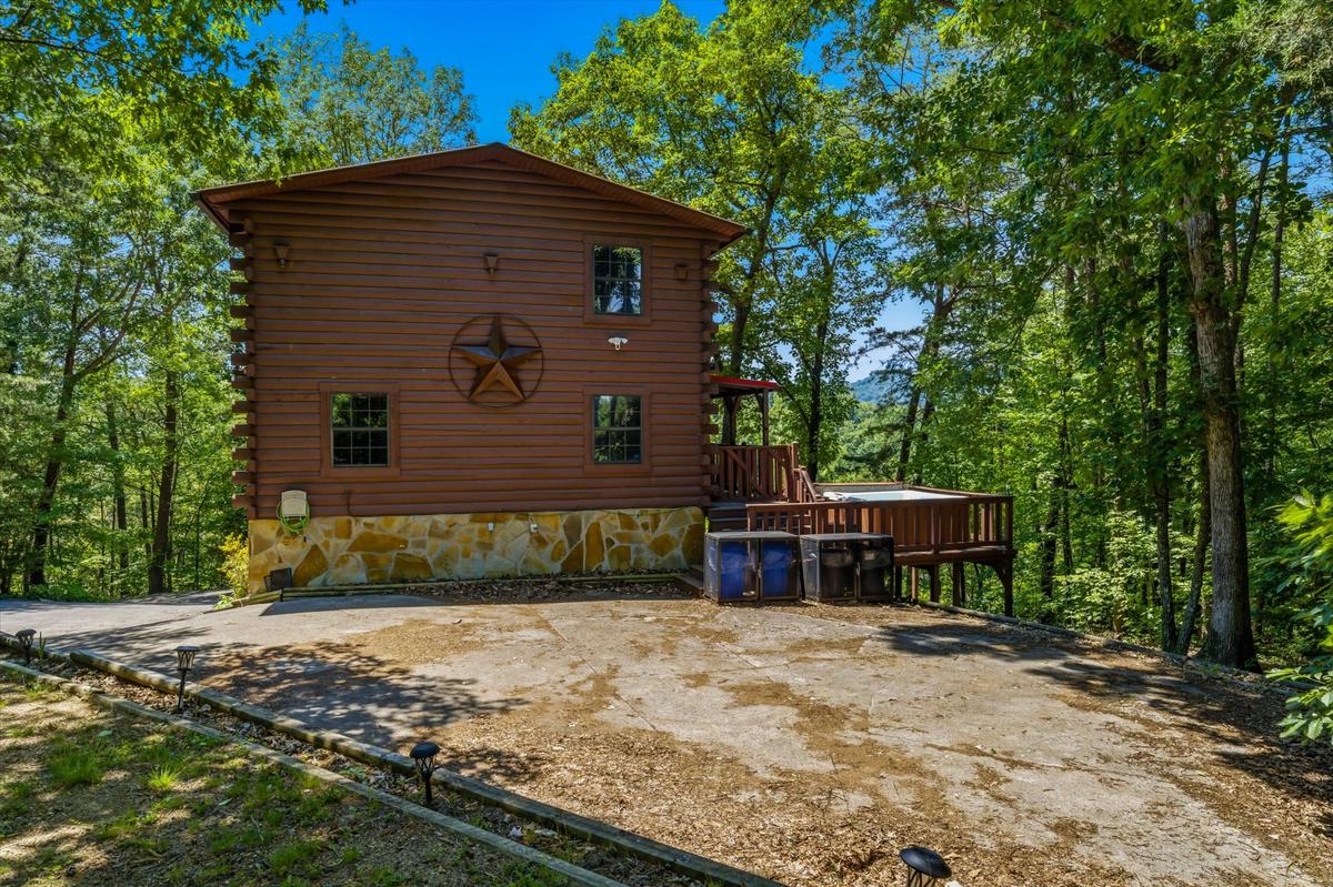 Ridge Retreat | Photo 35